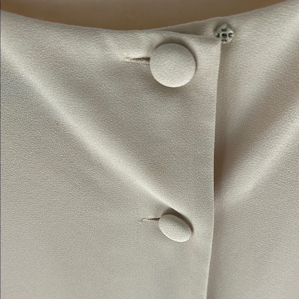 Elegant Cream Dress by Ann Taylor🌿 - Picture 4 of 6